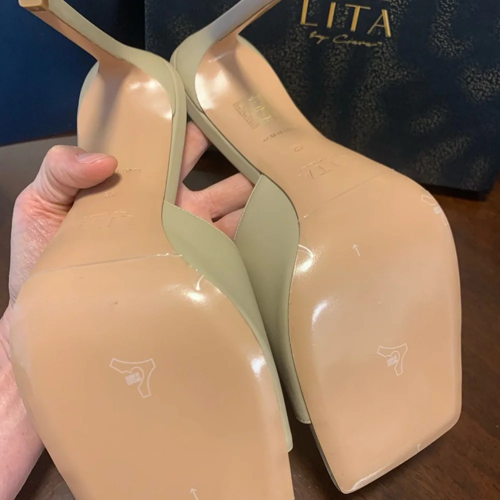 NIB Lita By Ciara /Revolve Square‎ Toe Slide Heel Sandal Size 42/11 Tan 4” Heel